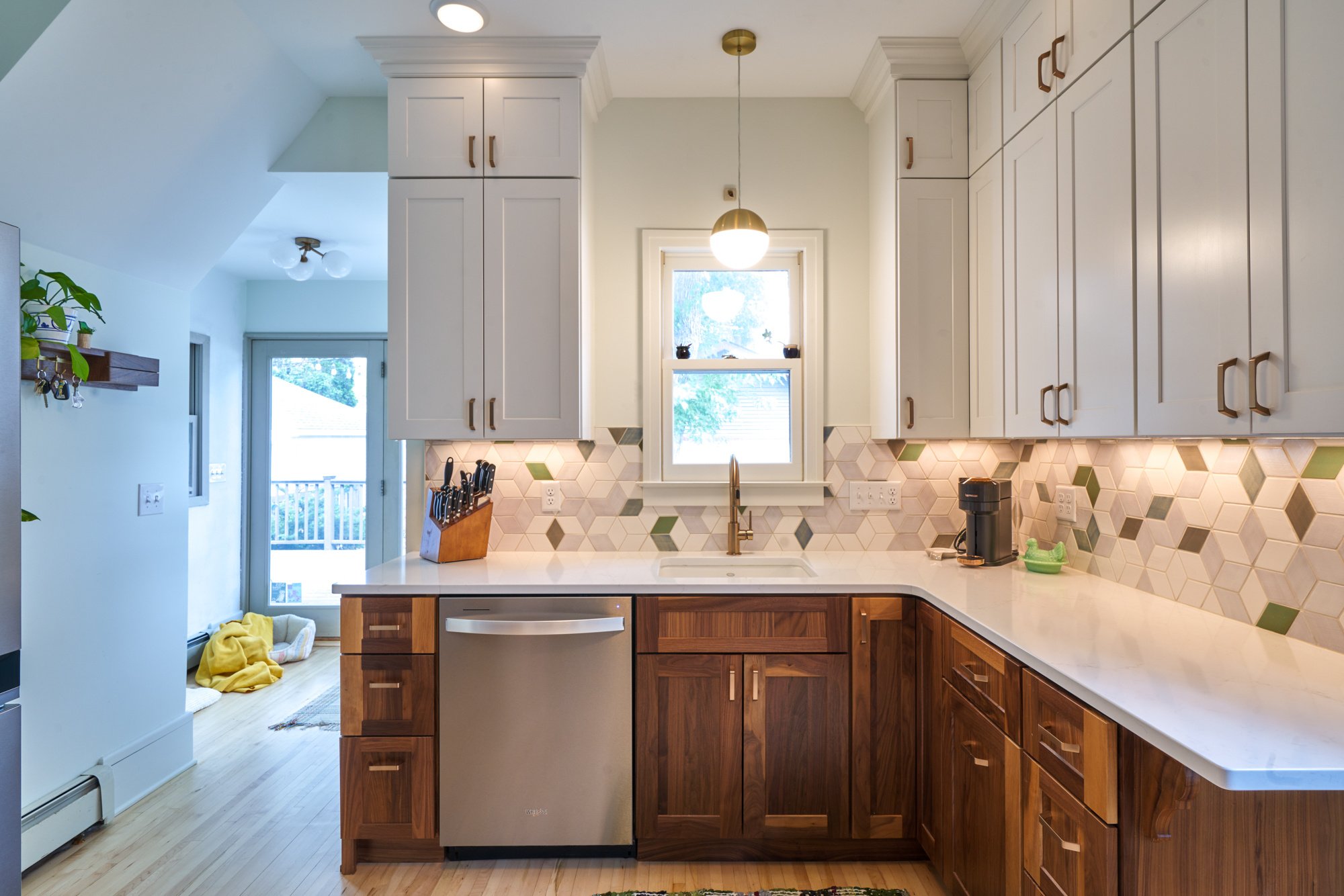 Vibrant Kingfield Kitchen